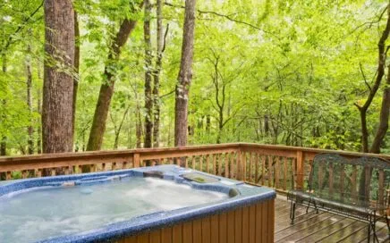 Simple Tips for Maintaining Your Saltwater Spa Pool
